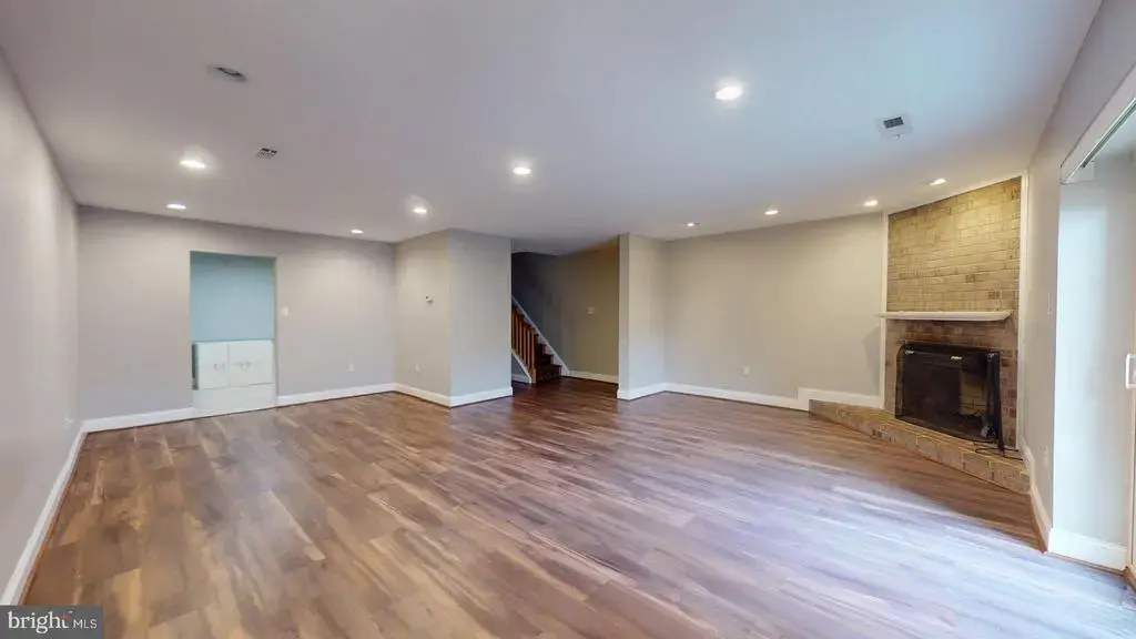 951 S Rolfe St #1, ARLINGTON