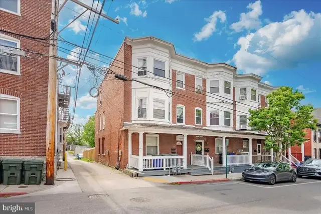 422 N Locust St, Hagerstown