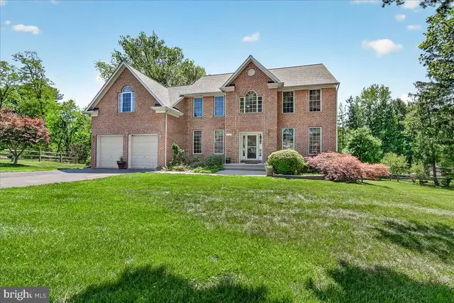 10201 Maxine St, Ellicott City