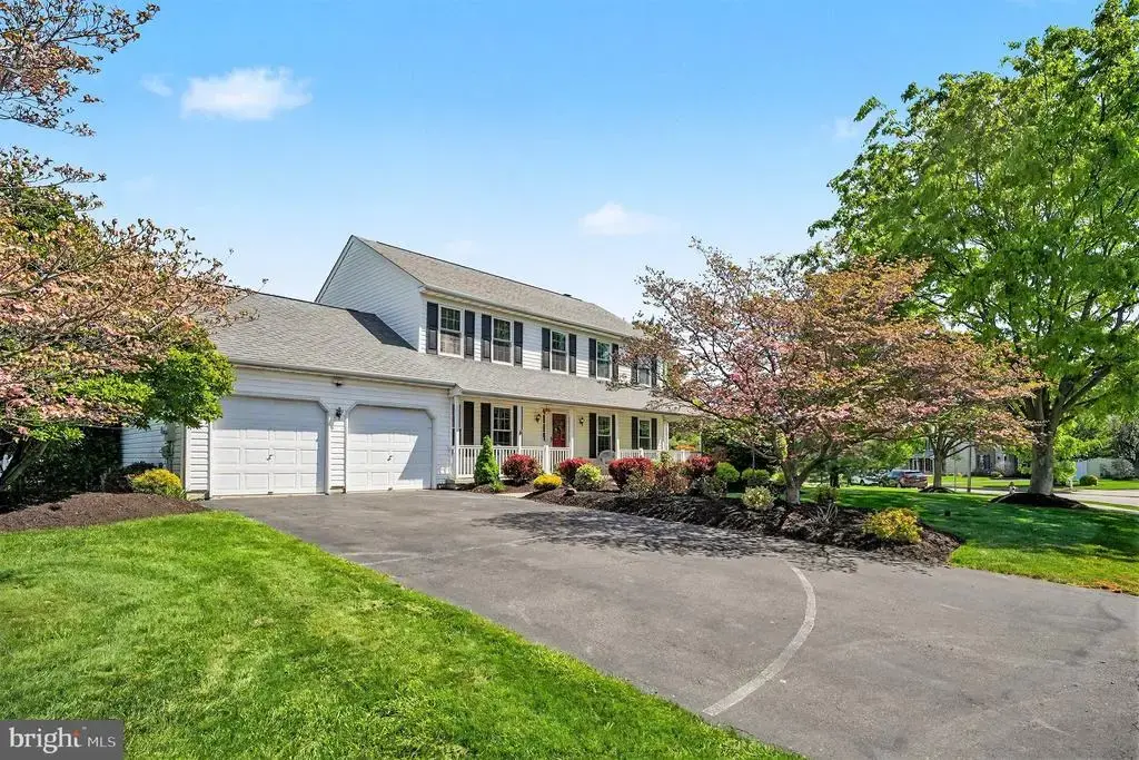 958 Scarlet Oak Dr, CHALFONT