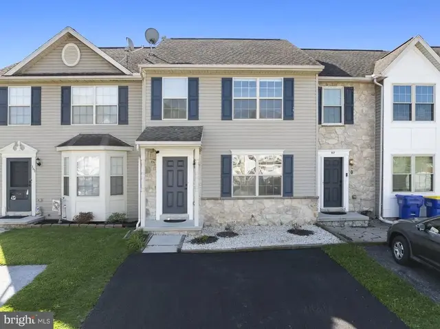 159 Sara Ln, Hanover