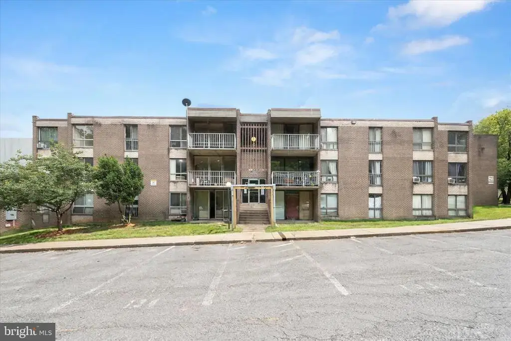 7967 Riggs Rd #7967-10, HYATTSVILLE