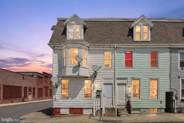 137 N West St, York