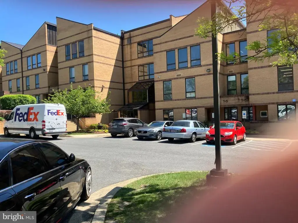 7525 Greenway Center Dr #213, GREENBELT