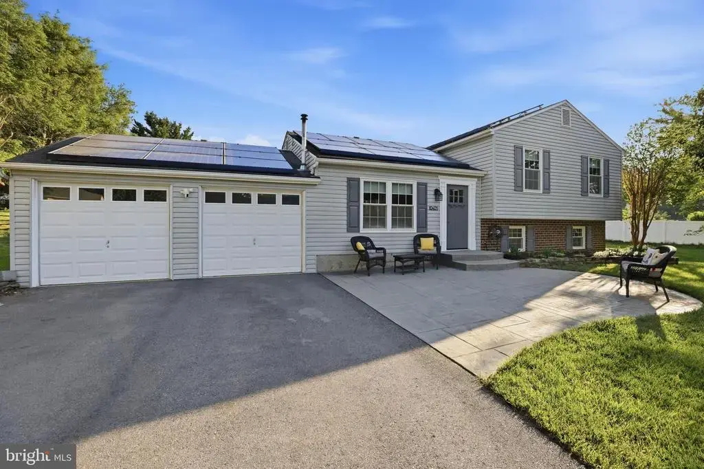 10405 Carlyn Ridge Rd, DAMASCUS