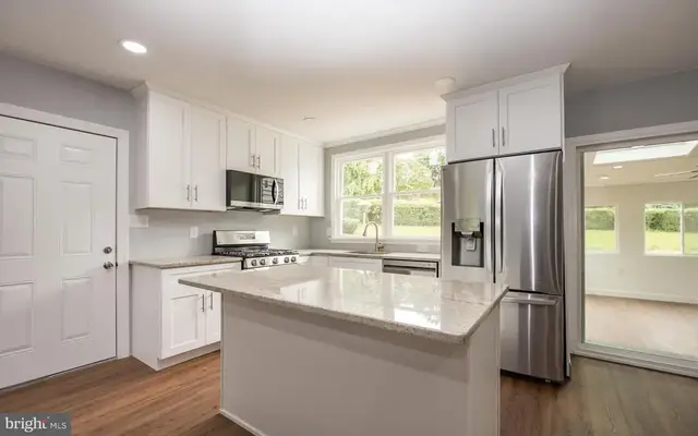 29 Beekman Rd, Wilmington