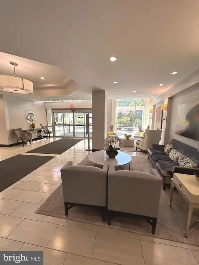 1225 Martha Custis Dr #505, Alexandria
