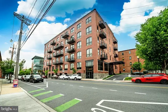41 W Lemon St #304, Lancaster