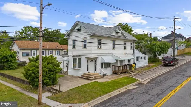 17 2nd Ave, Baltimore