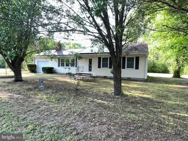 8062 Dividing Creek Rd, Pocomoke City