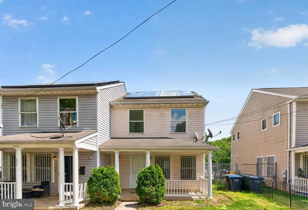 227 54th St Ne, WASHINGTON