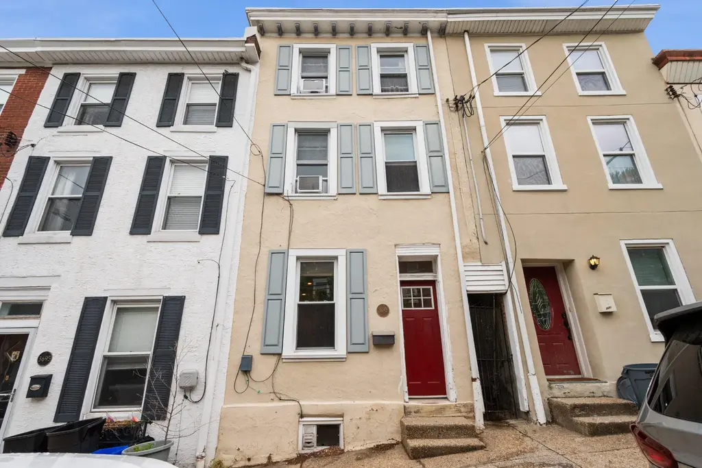 3693 Calumet St, PHILADELPHIA