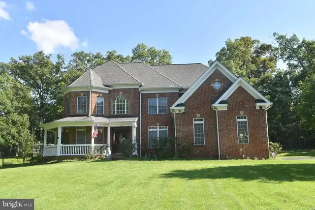12511 Rochester Dr, Fairfax