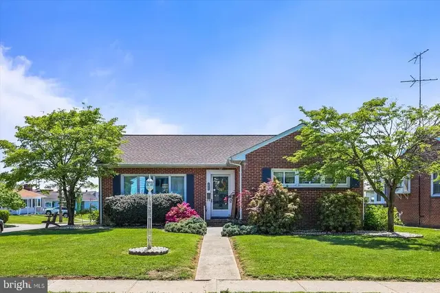226 Diller Rd, Hanover