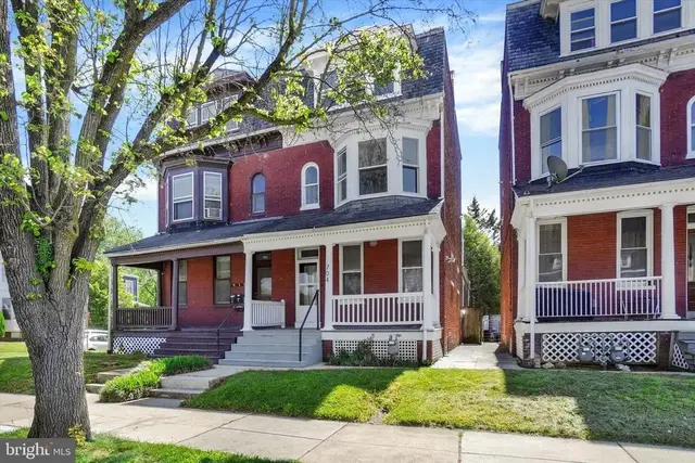 704 Madison Ave, York