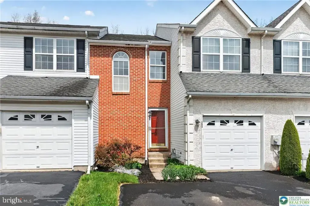 204 Hampshire Dr, SELLERSVILLE
