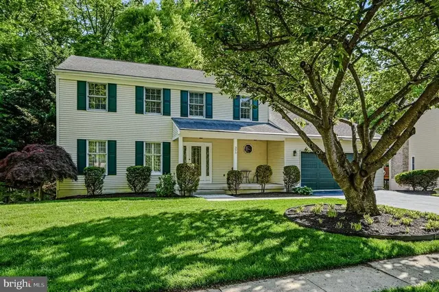 395 St. Regis Dr, Newark
