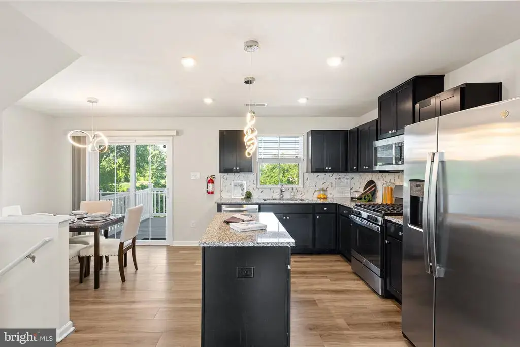 7 F Parsons Blvd, EDGEWATER PARK TWP