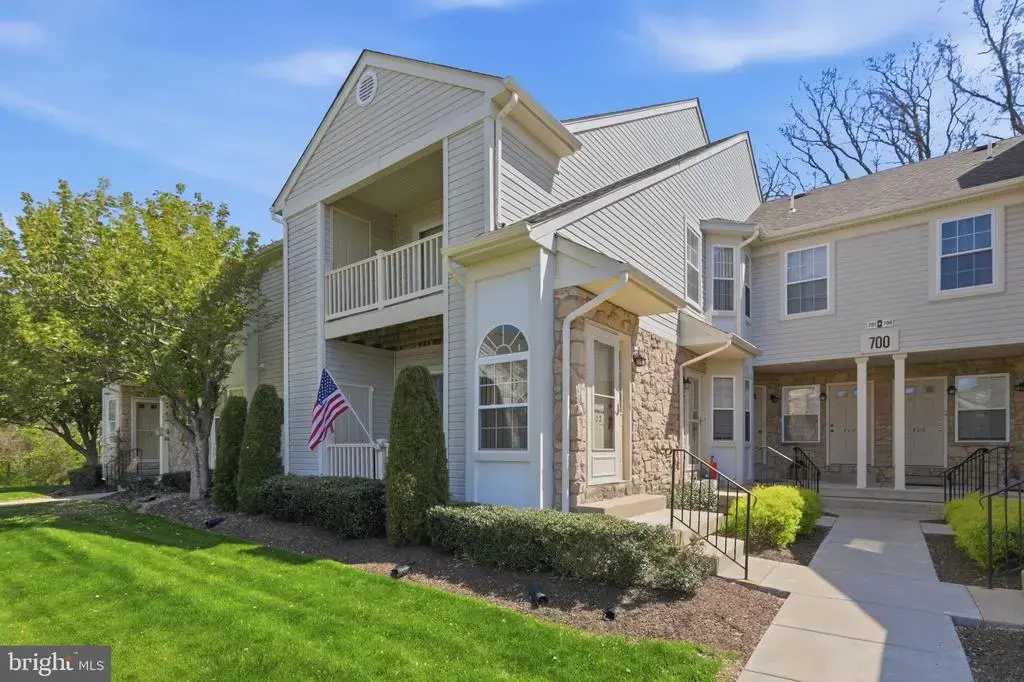 702 Eaton Ct, QUAKERTOWN