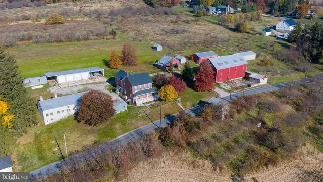 241 Imperial Dr, York