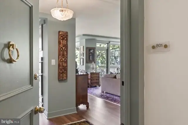 4101 Cathedral Ave Nw #801, Washington