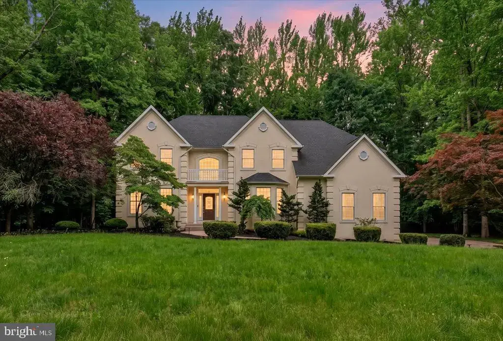 6 Pine Acres Dr, MEDFORD