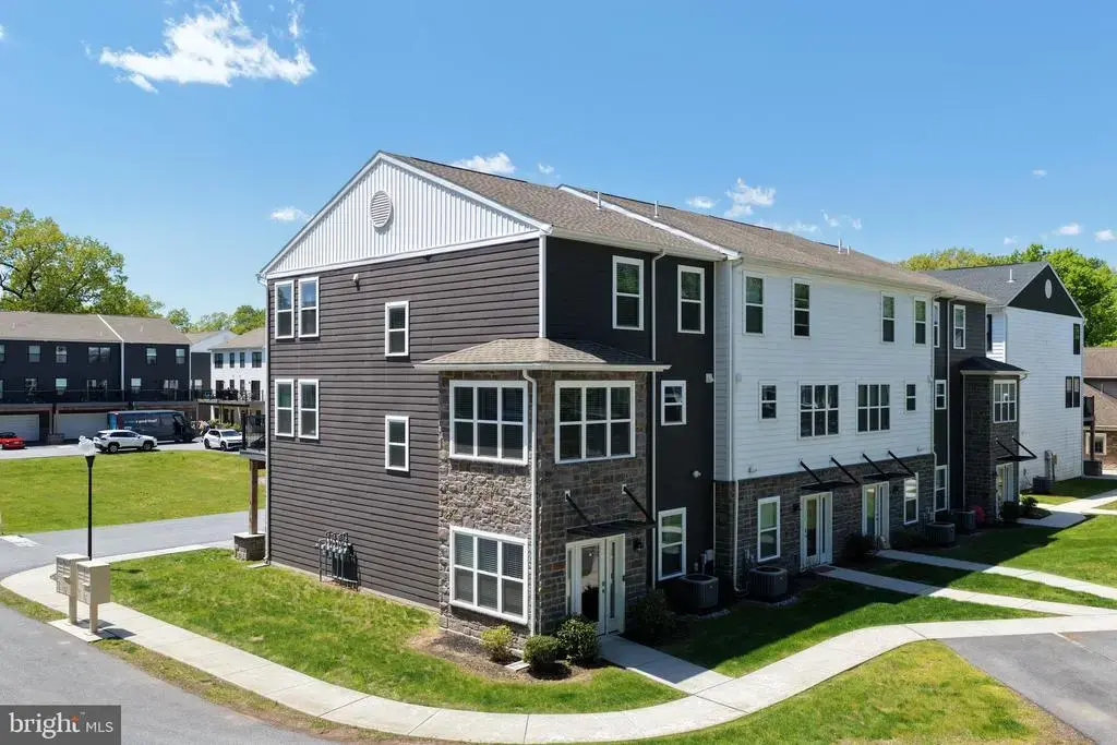 113 High Pointe Dr #50, HUMMELSTOWN