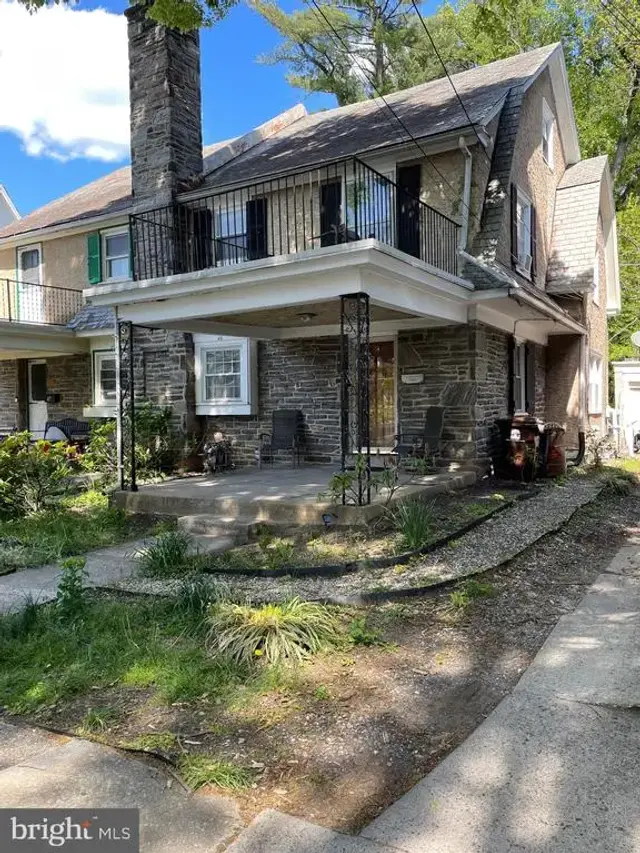 45 Ardmore Ave, Lansdowne