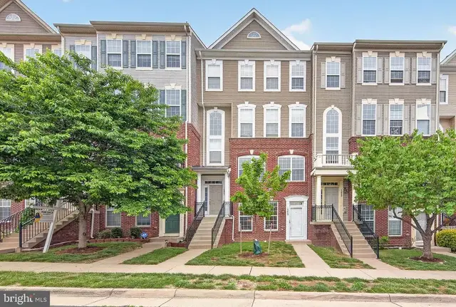 15825 John Diskin Cir, Woodbridge