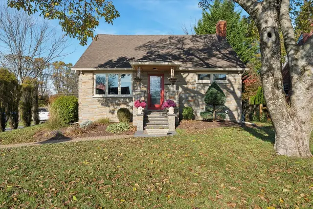 27 Mary Jane Ln #808, Newtown Square