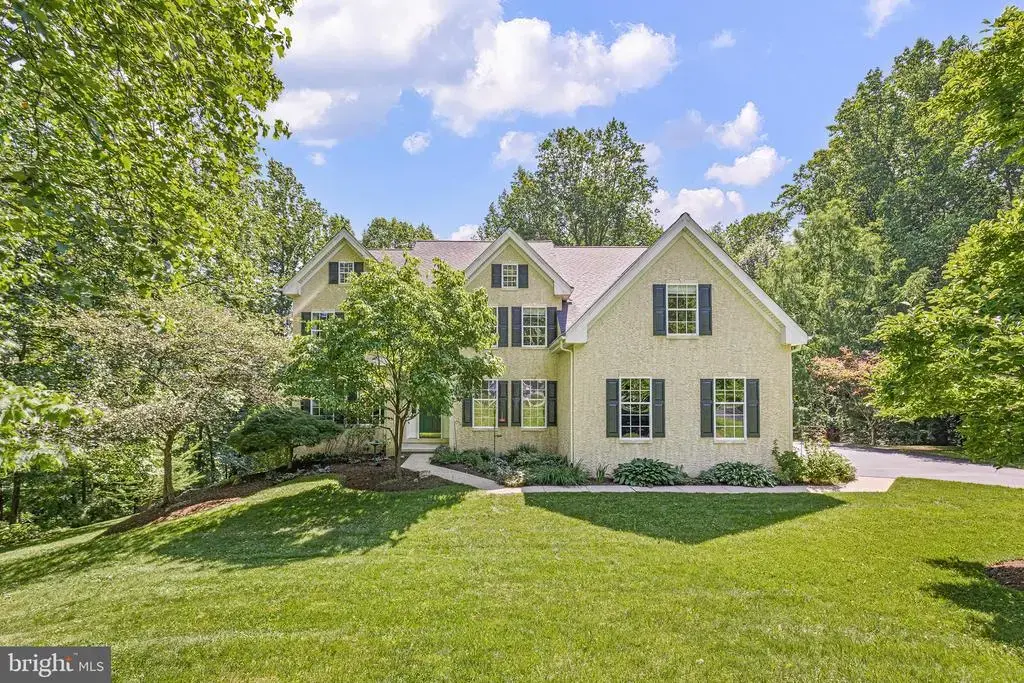 209 Dangina Dr, LANDENBERG