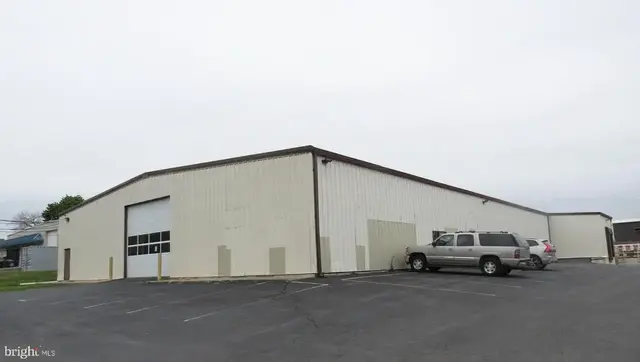 25 Hess Rd, Leola
