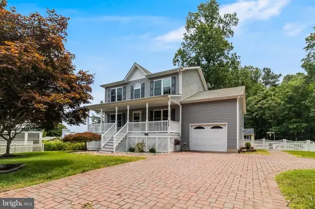 6094 Hill Rd, Saint Leonard