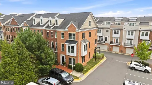 402 Haupt Sq Se, Leesburg