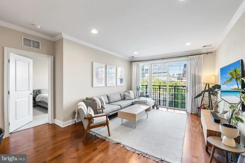 700 Commodore Ct #2718, PHILADELPHIA
