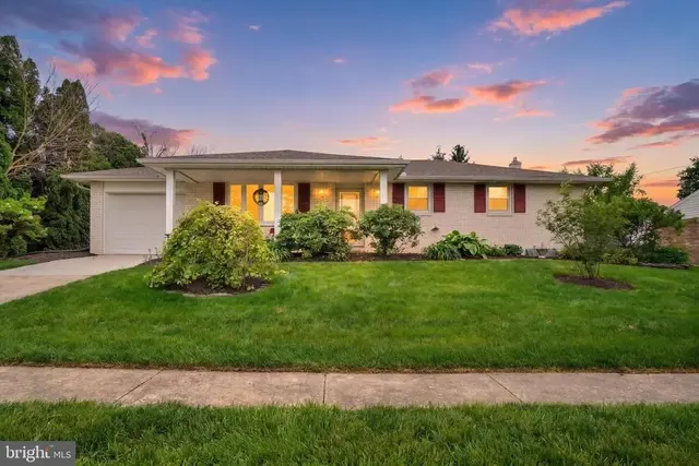 2238 Cedar Rd, York