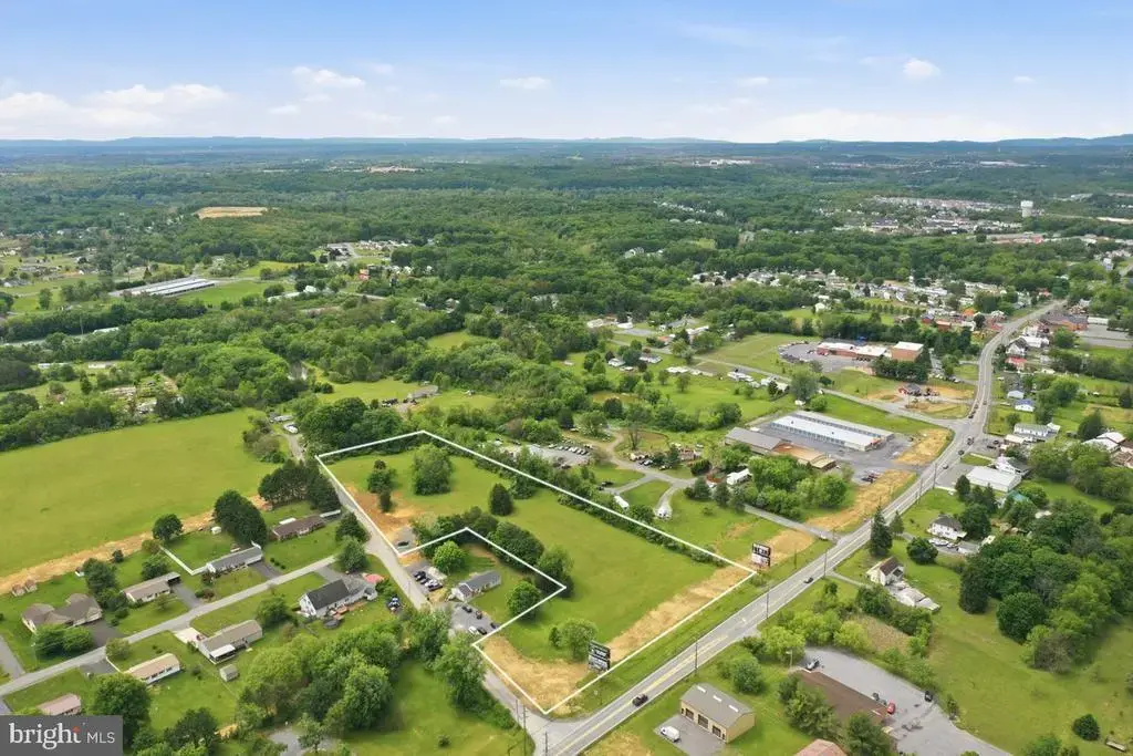 Williamsport Pike, FALLING WATERS