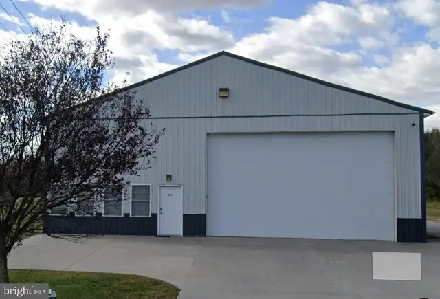 205 East St, Harrington