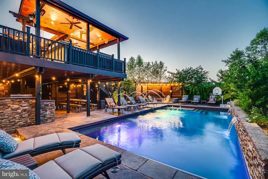 42018 Mill Quarter Pl, ASHBURN