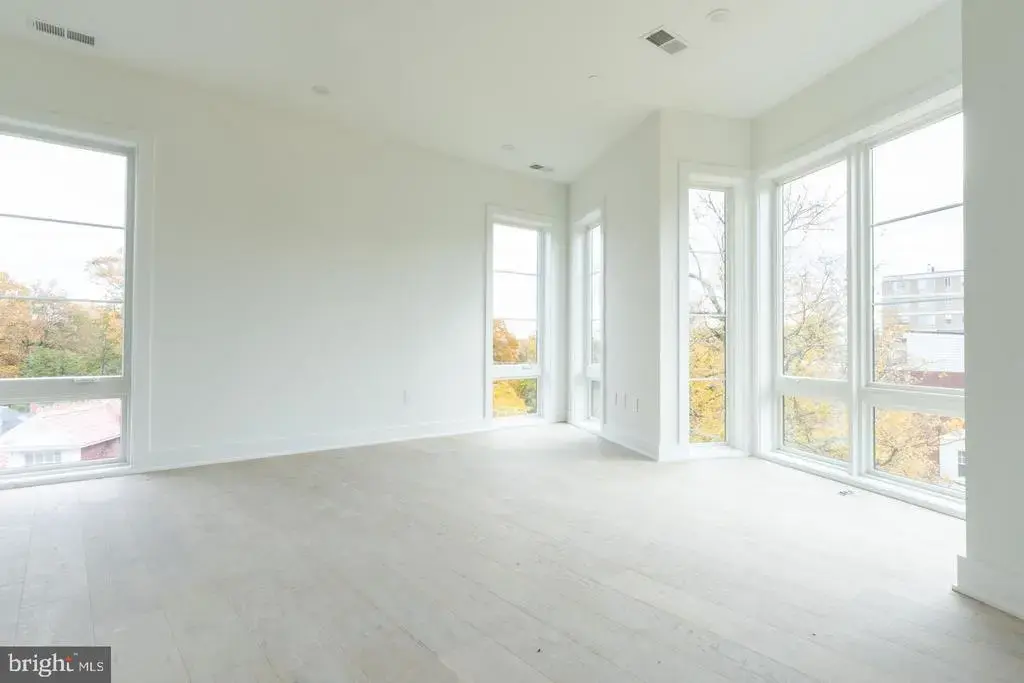 5301 Connecticut Ave Nw #304, WASHINGTON