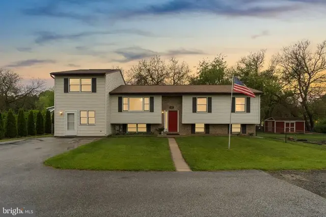 132 Dunrovin Ave, Westminster