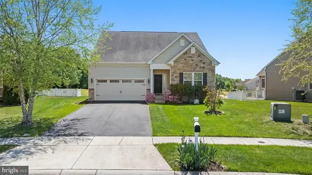 23770 Hughes Hideaway Ct, Milton