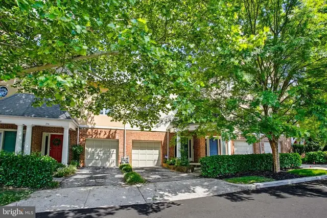372 Homeland Southway, Baltimore