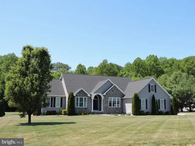 139 S Paula Lynne Dr, Seaford