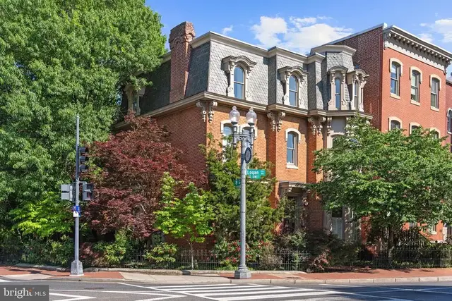 19 Logan Cir Nw #300, Washington