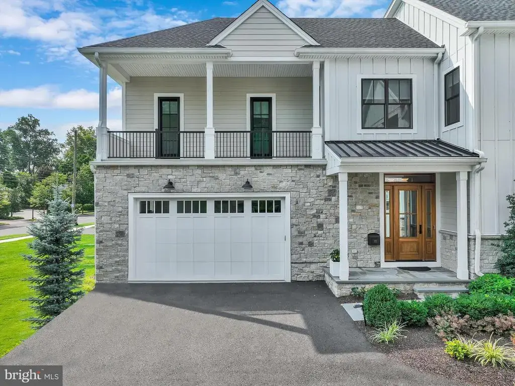 171 N Main St #unit 2, NEW HOPE