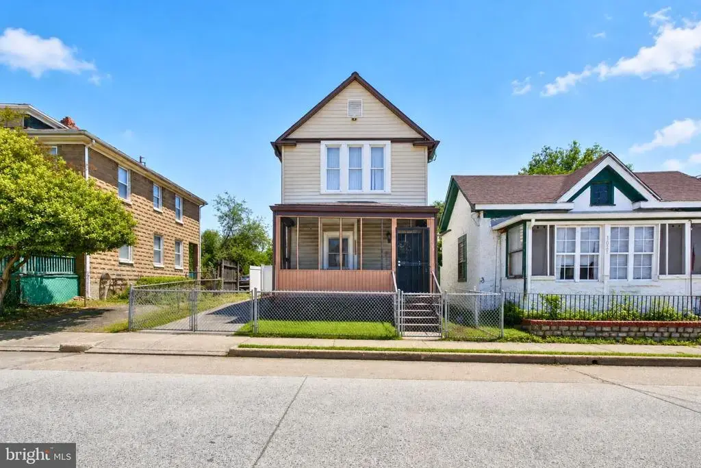 1025 44th St Ne, WASHINGTON