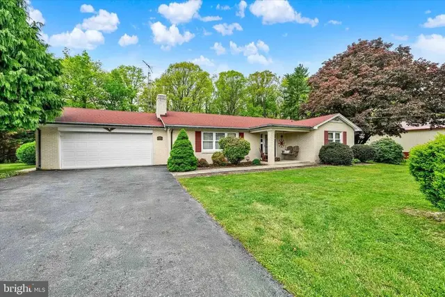 1609 Fairmount Rd, Hampstead