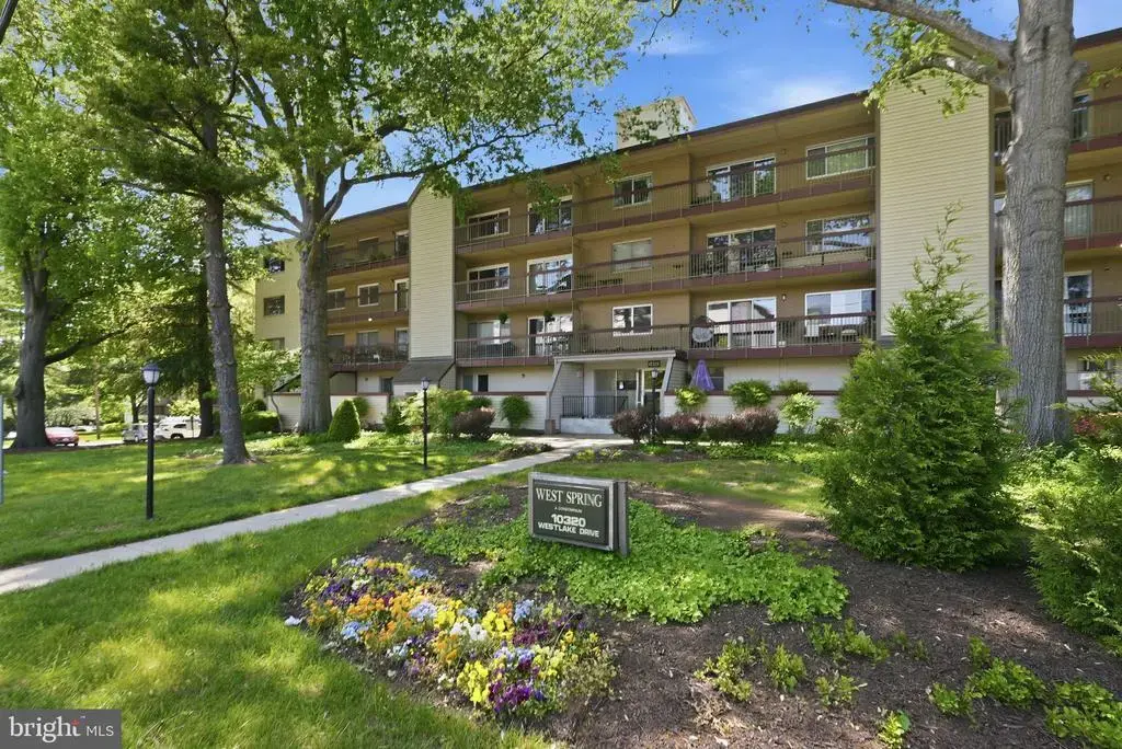 10320 Westlake Dr #e-302, BETHESDA