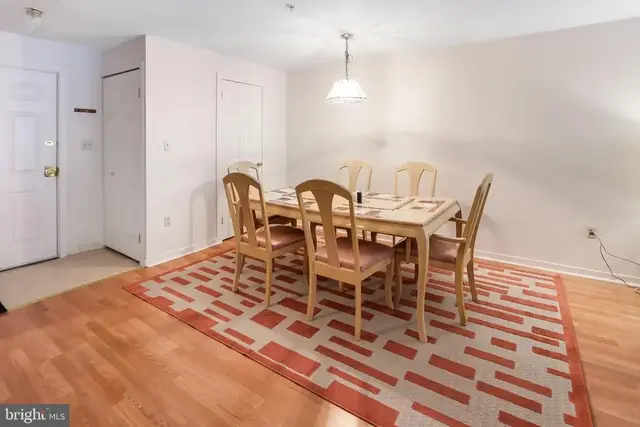 1025-unit N Madison St #109, Wilmington